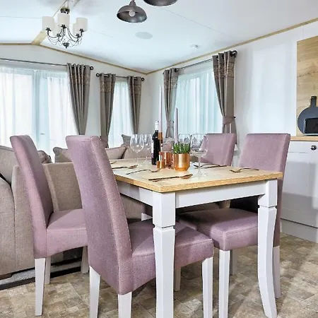 Semesterpark Platinum Caravan