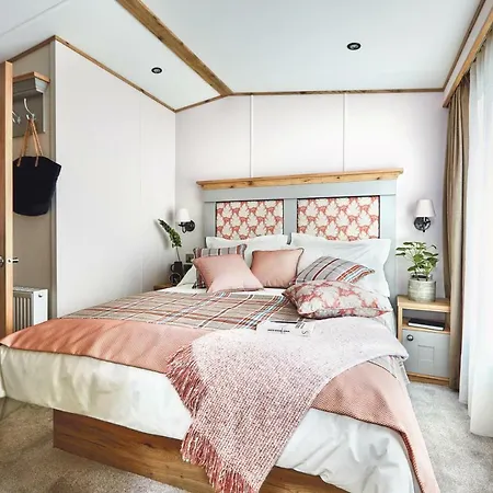 Platinum Caravan Semesterpark Bothel