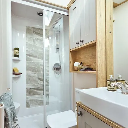 Üdülőpark Platinum Caravan